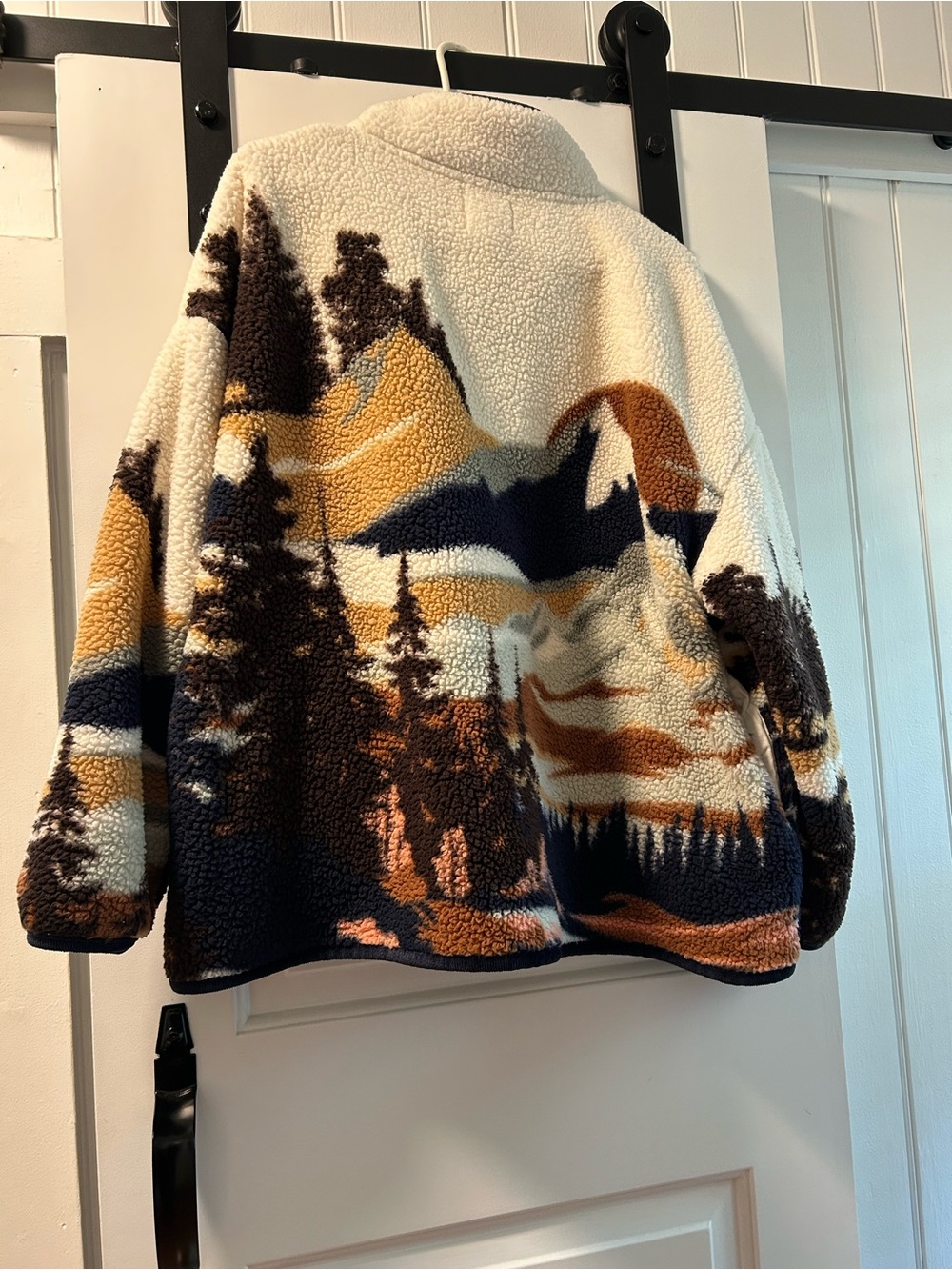 Next Outdoor Pattern Fleece - Picture 2 of 3
